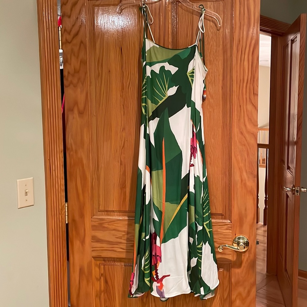 Stunning Farm Rio brand new summer dress.